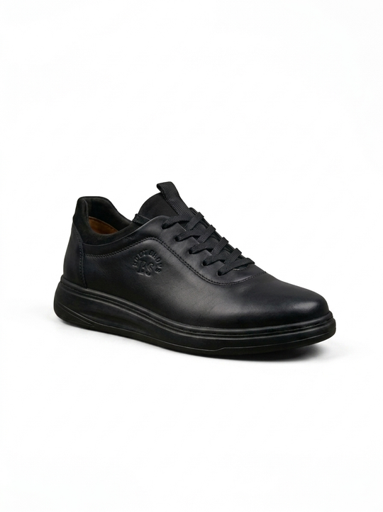 BASKET EN CUIR
